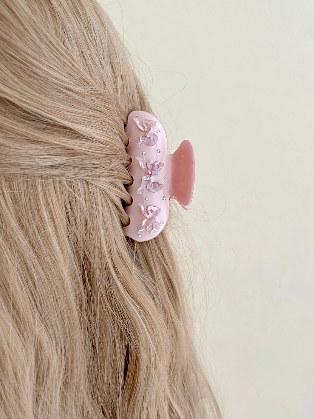 Get trendy with Sweet Ballerina actylic hair claw clips - available at Peiliee Shop. Grab yours for $5.80 today!