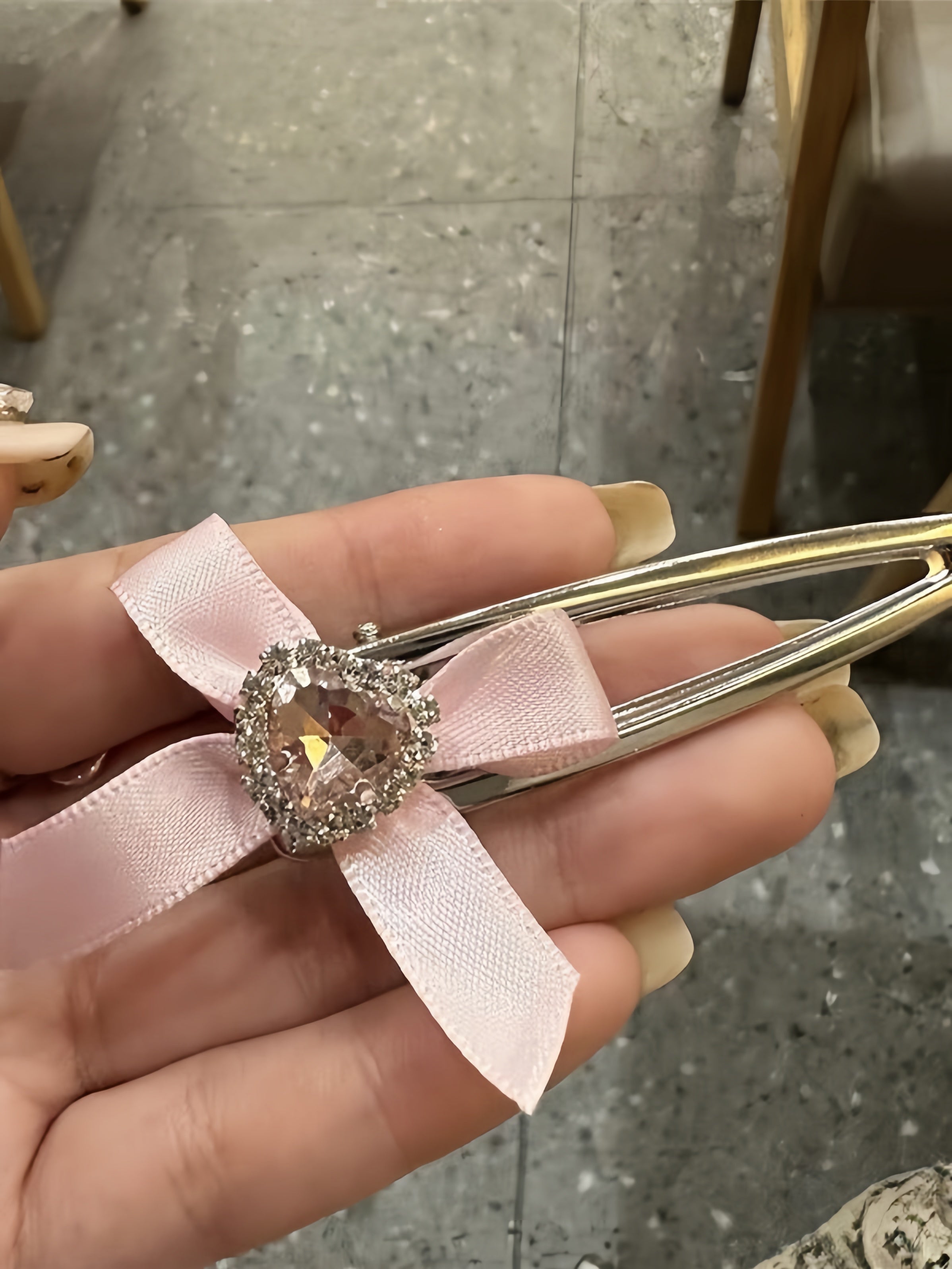 Get trendy with Dolly Heart Hairpin - available at Peiliee Shop. Grab yours for $2.50 today!