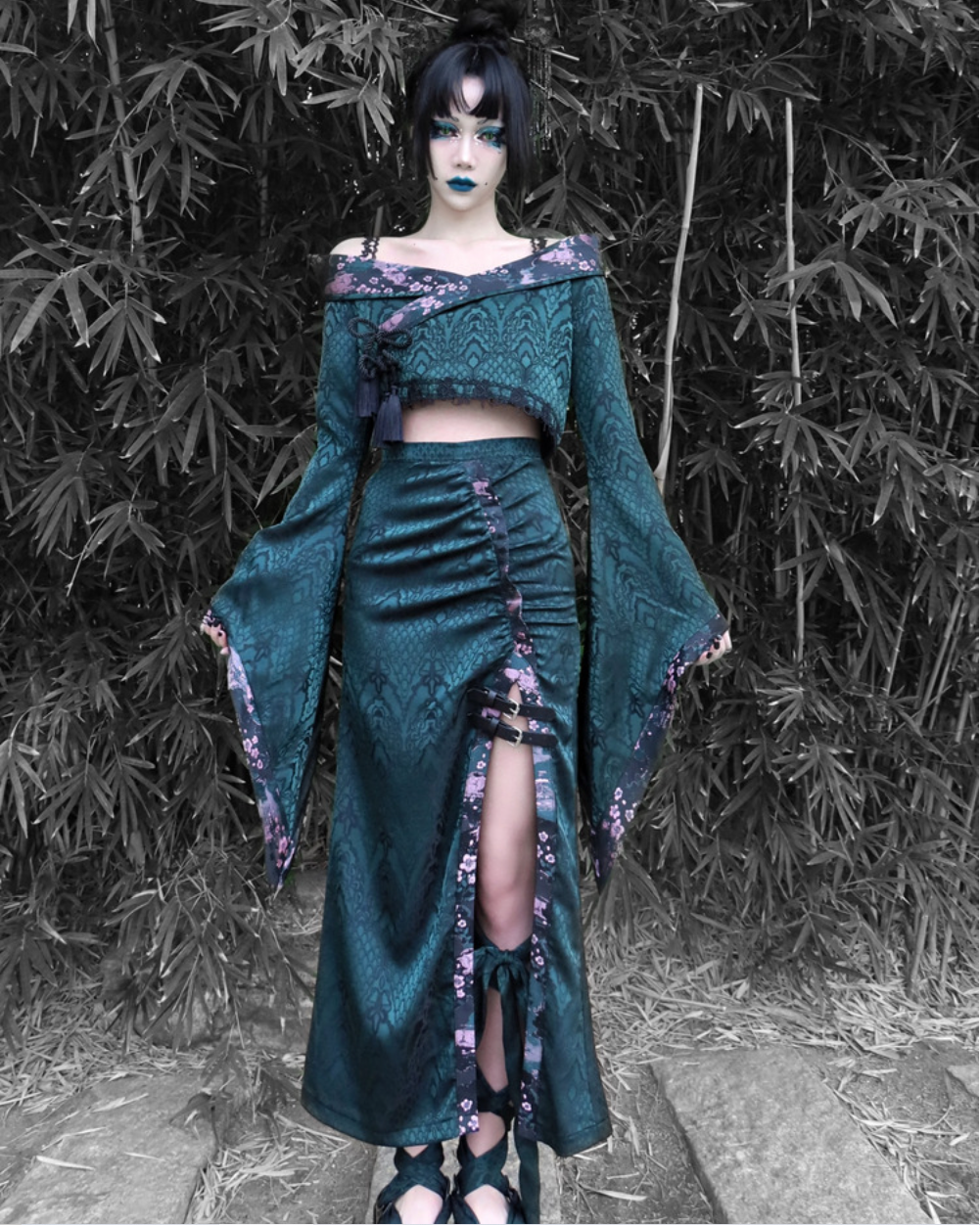 Get trendy with Evil Snake Wide Sleeves Kimono Style Dress Set - Dresses available at Peiliee Shop. Grab yours for $44.75 today!