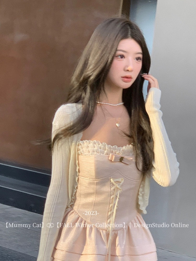 Get trendy with [Mummy Cat] Ballet Sweetheart Lace Dress -  available at Peiliee Shop. Grab yours for $59 today!