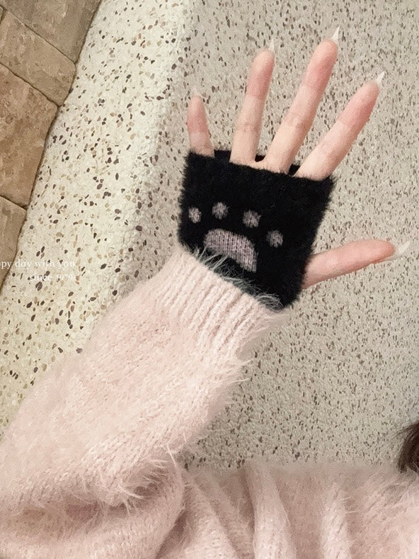 Get trendy with [Faux Fur] 5 Colors Sweet Kitty Paws-Pattern Gloves - Accessories available at Peiliee Shop. Grab yours for $9.90 today!