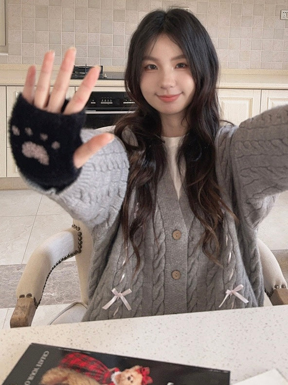 Get trendy with [Faux Fur] 5 Colors Sweet Kitty Paws-Pattern Gloves - Accessories available at Peiliee Shop. Grab yours for $9.90 today!