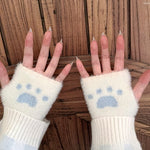 Get trendy with [Faux Fur] 5 Colors Sweet Kitty Paws-Pattern Gloves - Accessories available at Peiliee Shop. Grab yours for $9.90 today!