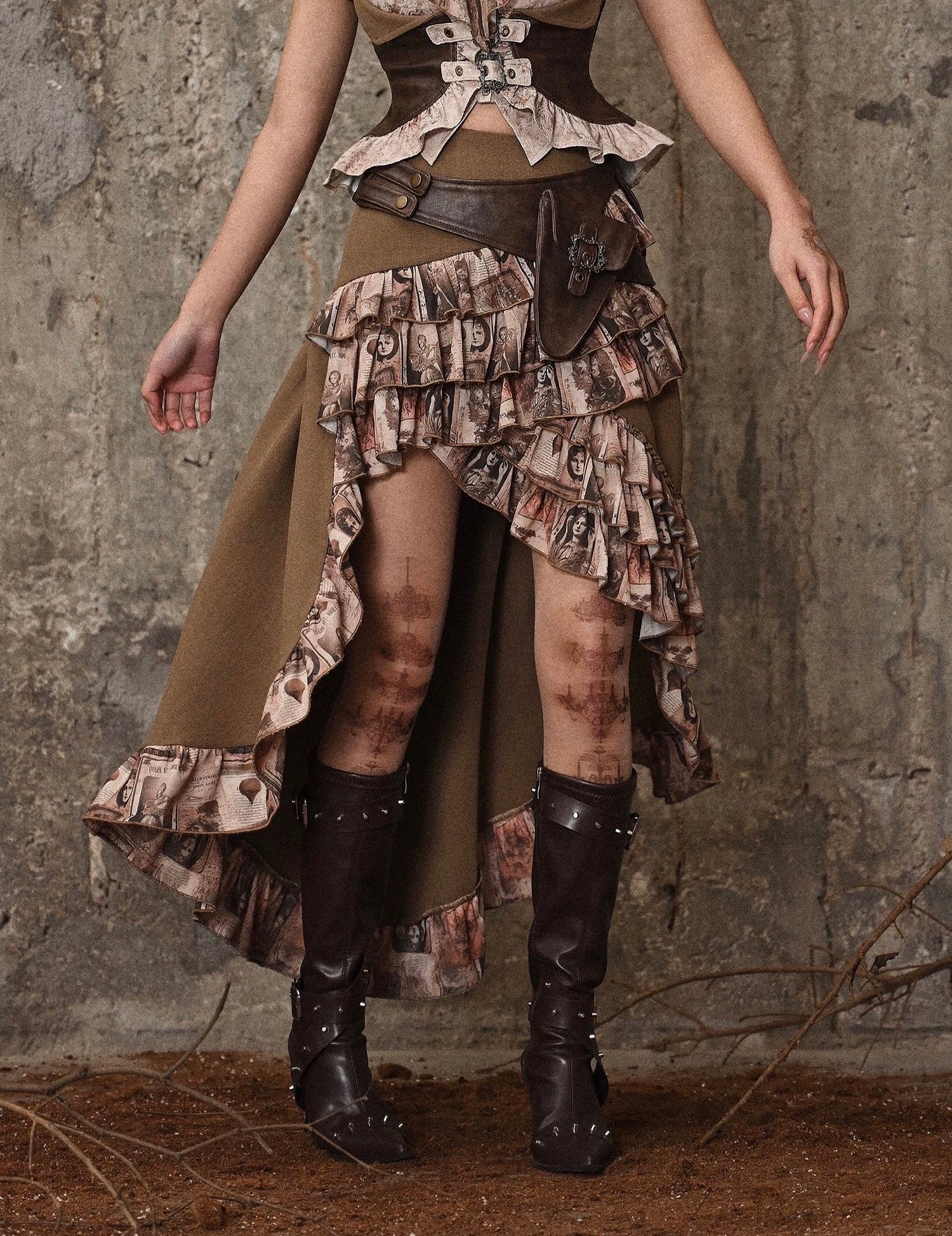 Get trendy with [Blood Supply] Dragon Era steampunk Skirt with waist bag -  available at Peiliee Shop. Grab yours for $45 today!