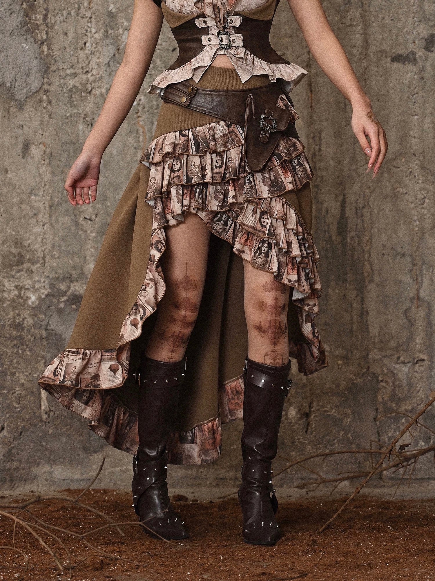 Get trendy with [Blood Supply] Dragon Era steampunk Skirt with waist bag -  available at Peiliee Shop. Grab yours for $45 today!