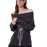 Reabobo Kitty Ribbon Off-shoulder Top