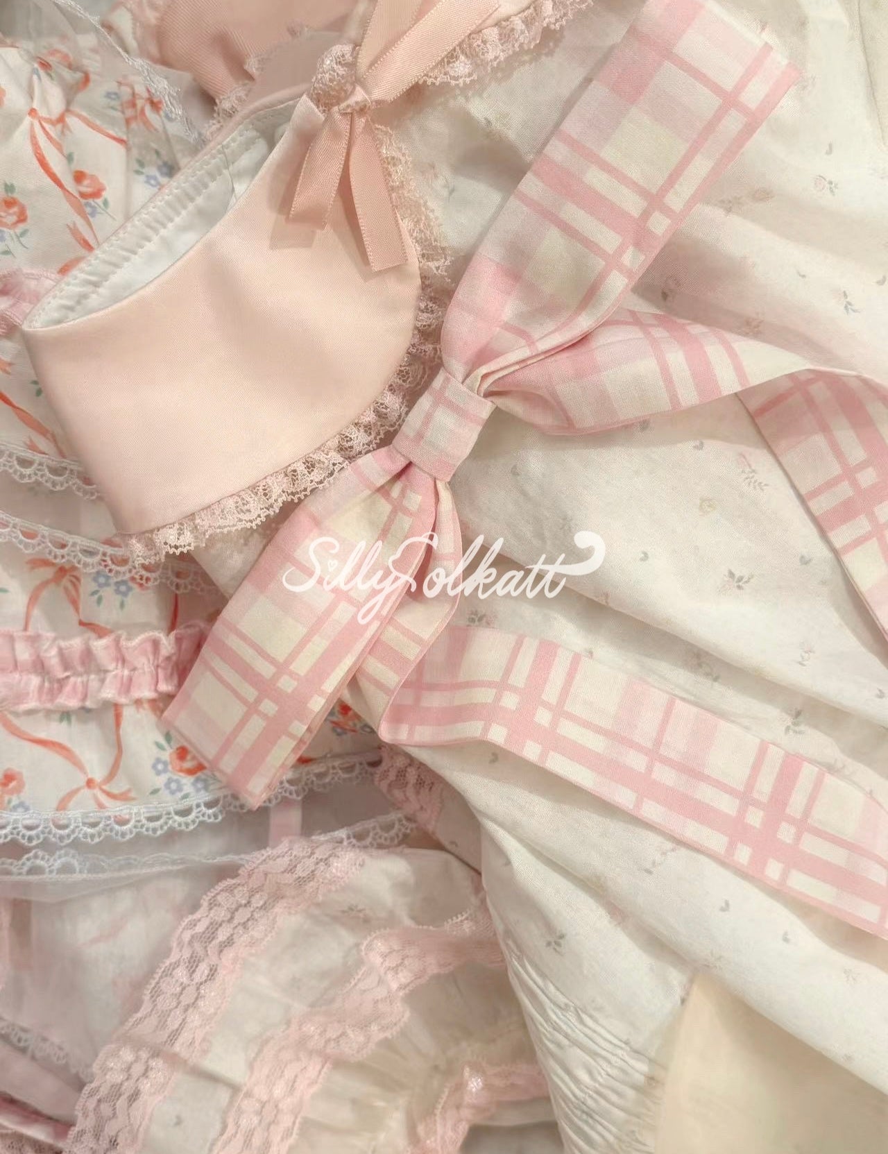 Cinnabun Dollie Hairpin