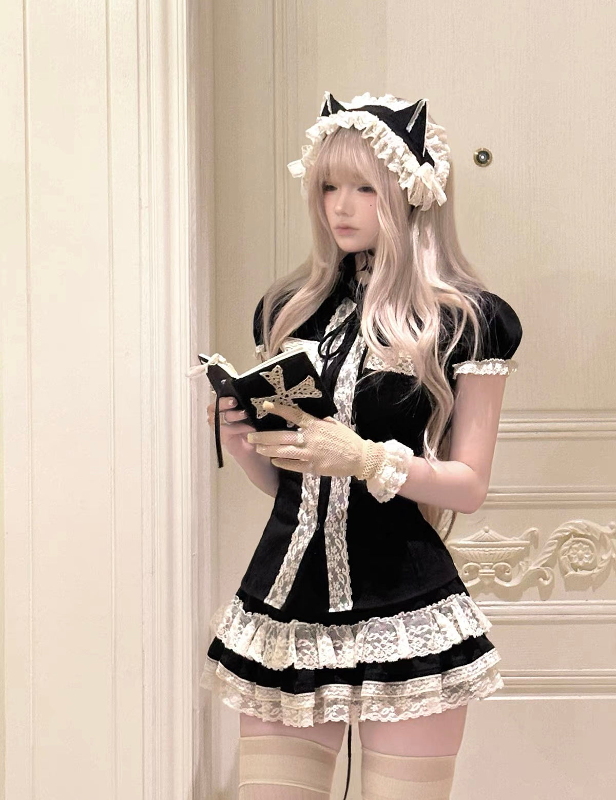 [Limited Edition] KittenClaw Black Vintage Lace Cat Ear Headdress