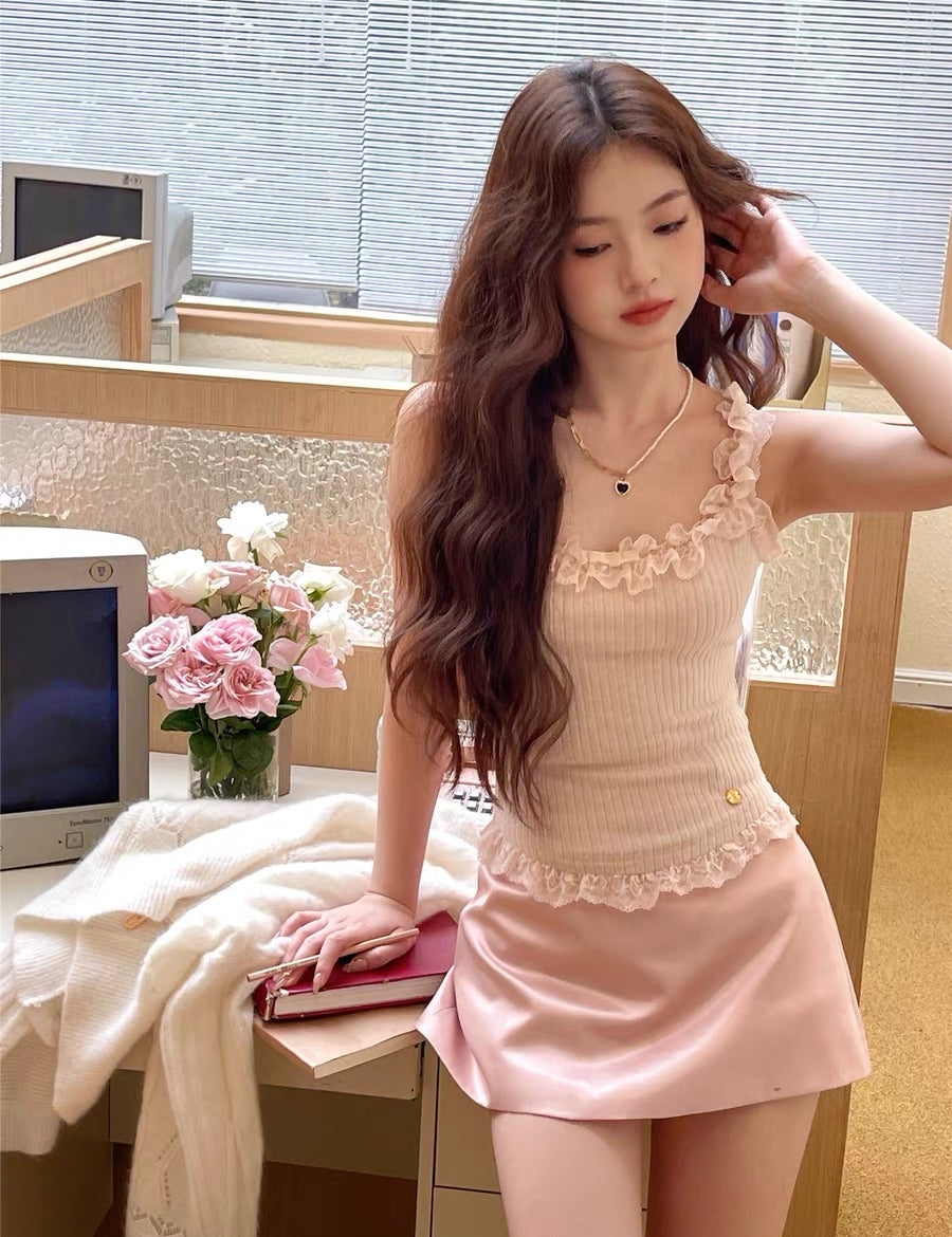 Get trendy with [Mummy Cat] Peachy Mocha Lace-Trim Crop Top -  available at Peiliee Shop. Grab yours for $31 today!