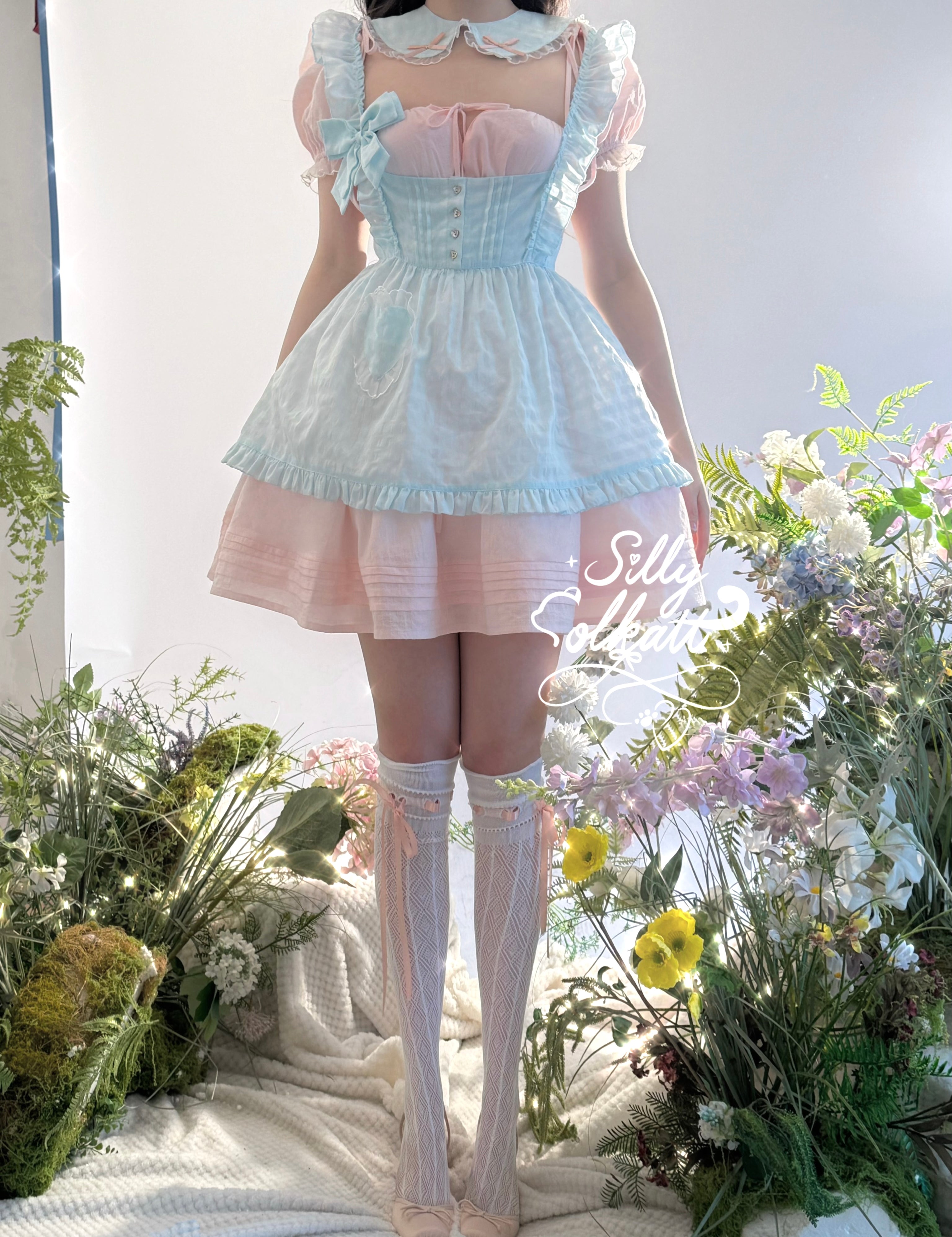 Silly Solkatt Alice’s Little Secret Blue Gingham Apron Set