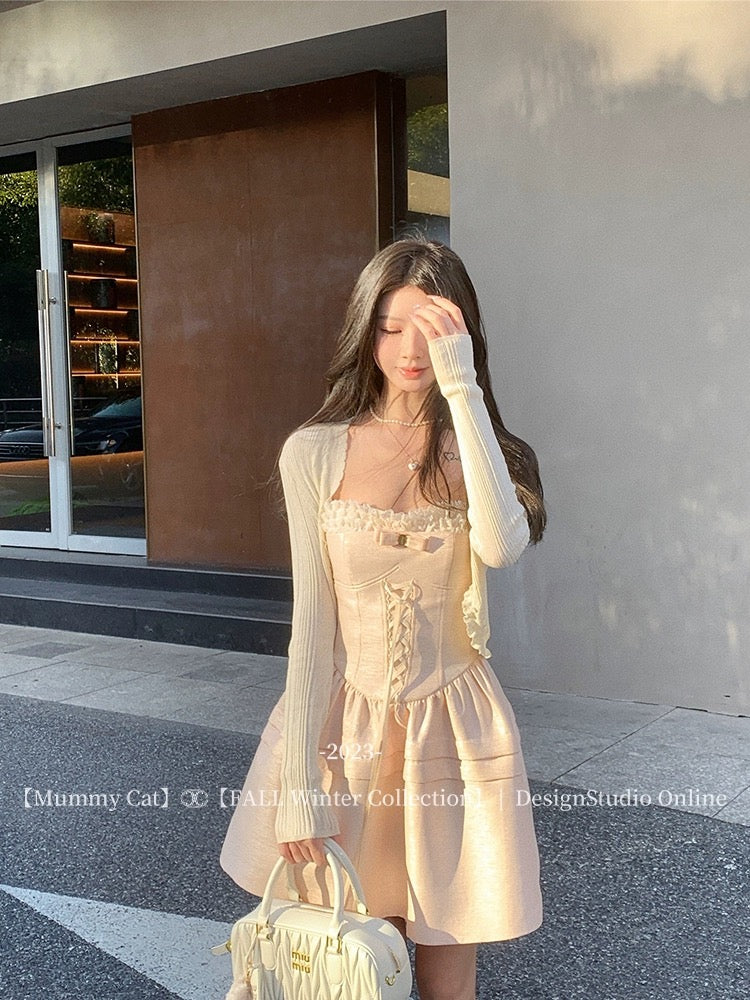 Get trendy with [Mummy Cat] Ballet Sweetheart Lace Dress -  available at Peiliee Shop. Grab yours for $59 today!