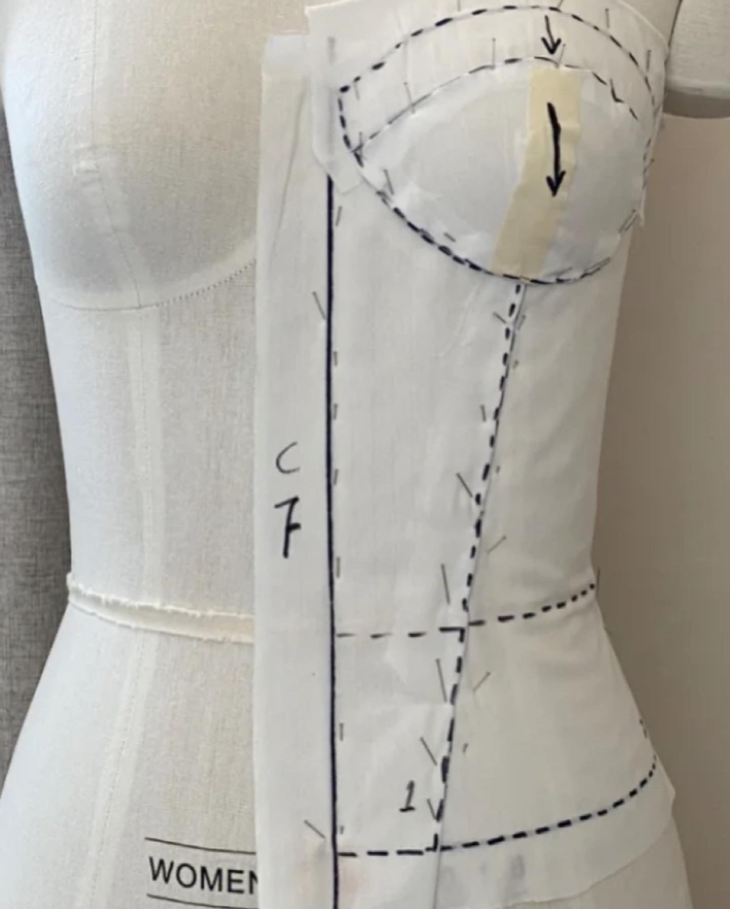 Get trendy with [Handmade] The Pink Rose Lace Corset -  available at Peiliee Shop. Grab yours for $39.90 today!