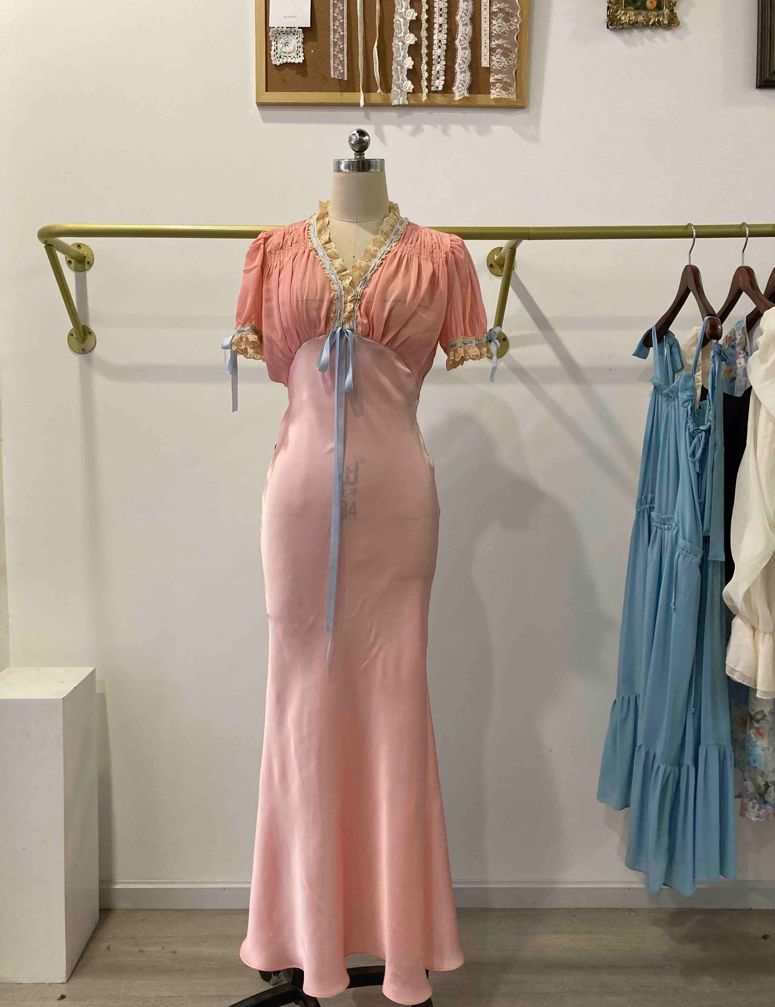 Get trendy with [Customized] Angelic Garden Vintage Gown Dress - Dress available at Peiliee Shop. Grab yours for $95 today!