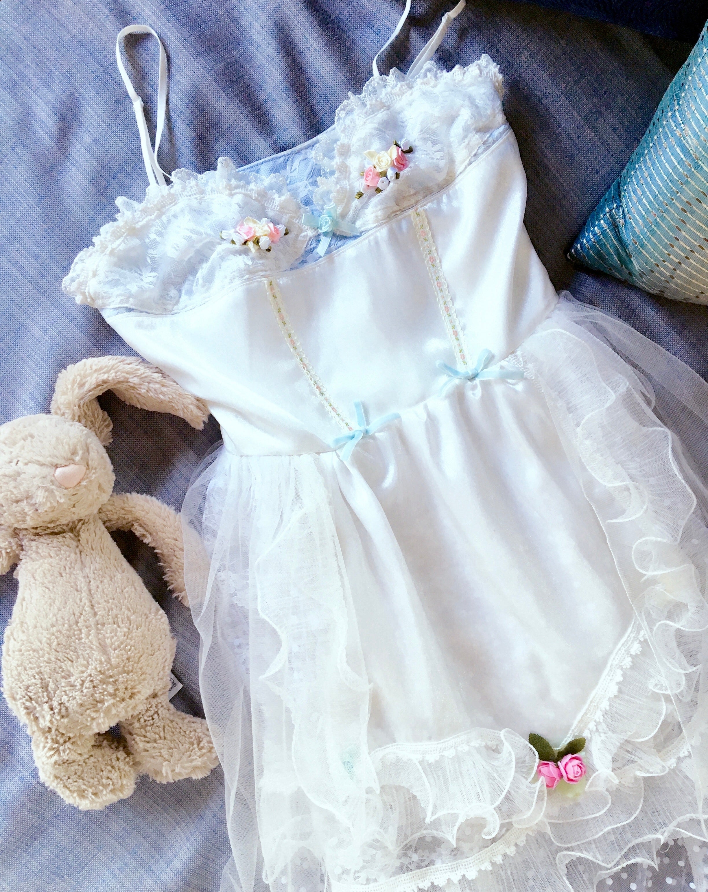Get trendy with [Tailor Made] The Flower Bird Cadge Fairy Princess Dress -  available at Peiliee Shop. Grab yours for $149.90 today!