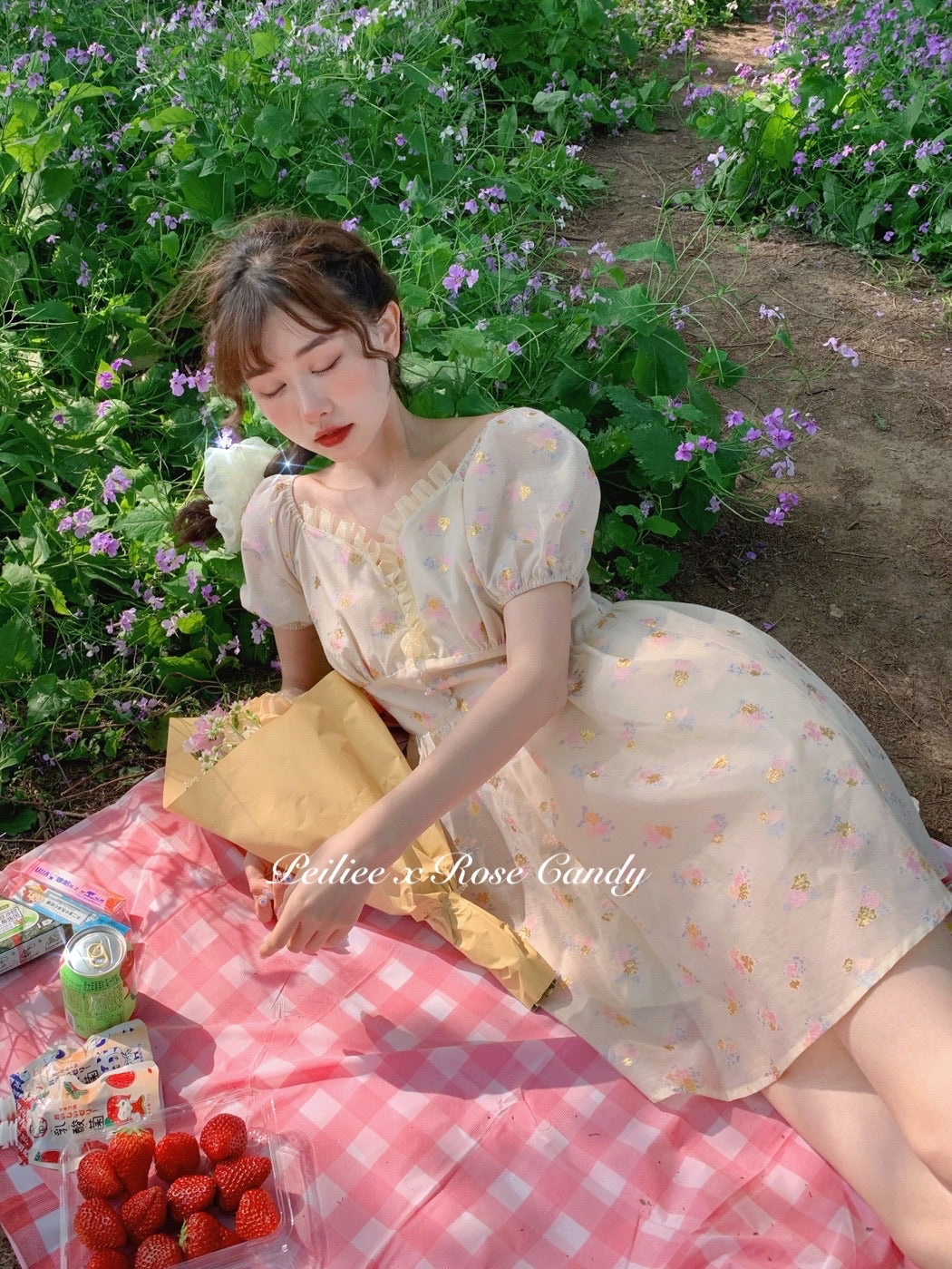 Get trendy with [SALE] Golden Rose Dress -  available at Peiliee Shop. Grab yours for $36.80 today!