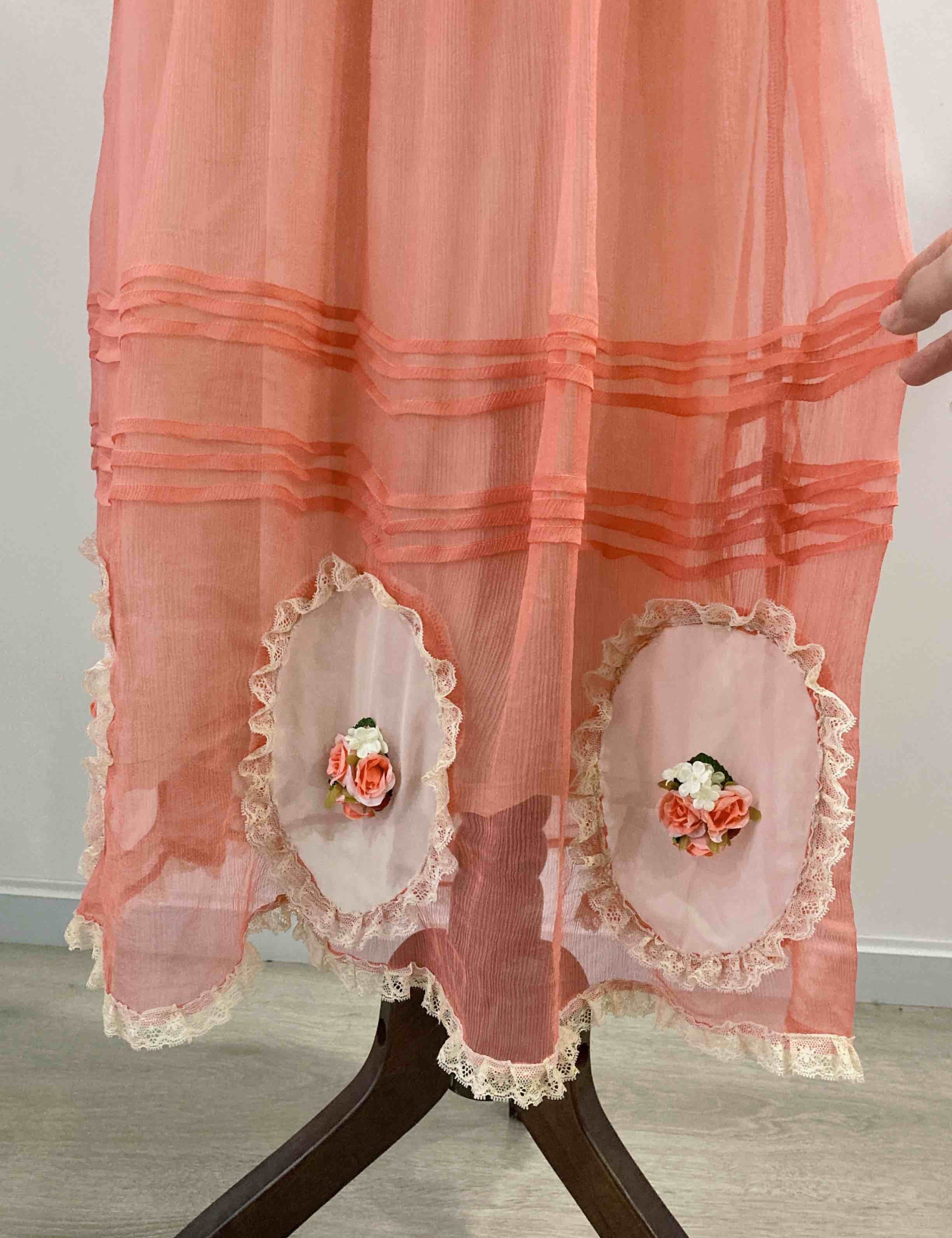 Get trendy with [Customized] Angelic Garden Vintage Gown Dress - Dress available at Peiliee Shop. Grab yours for $95 today!